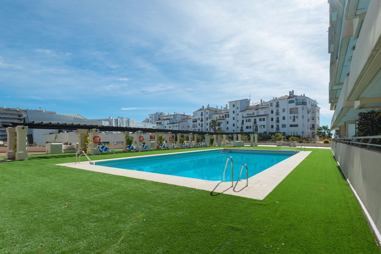 Marina De Banus Apartamento Marbella